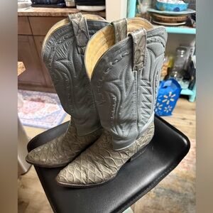 Tony Lama Gray Leather Cowboy Boots